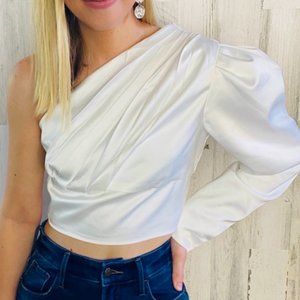 one shoulder crop top